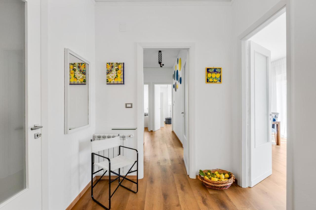 Residenza Dei Poeti - Roomy And Modern Flat باليرمو المظهر الخارجي الصورة