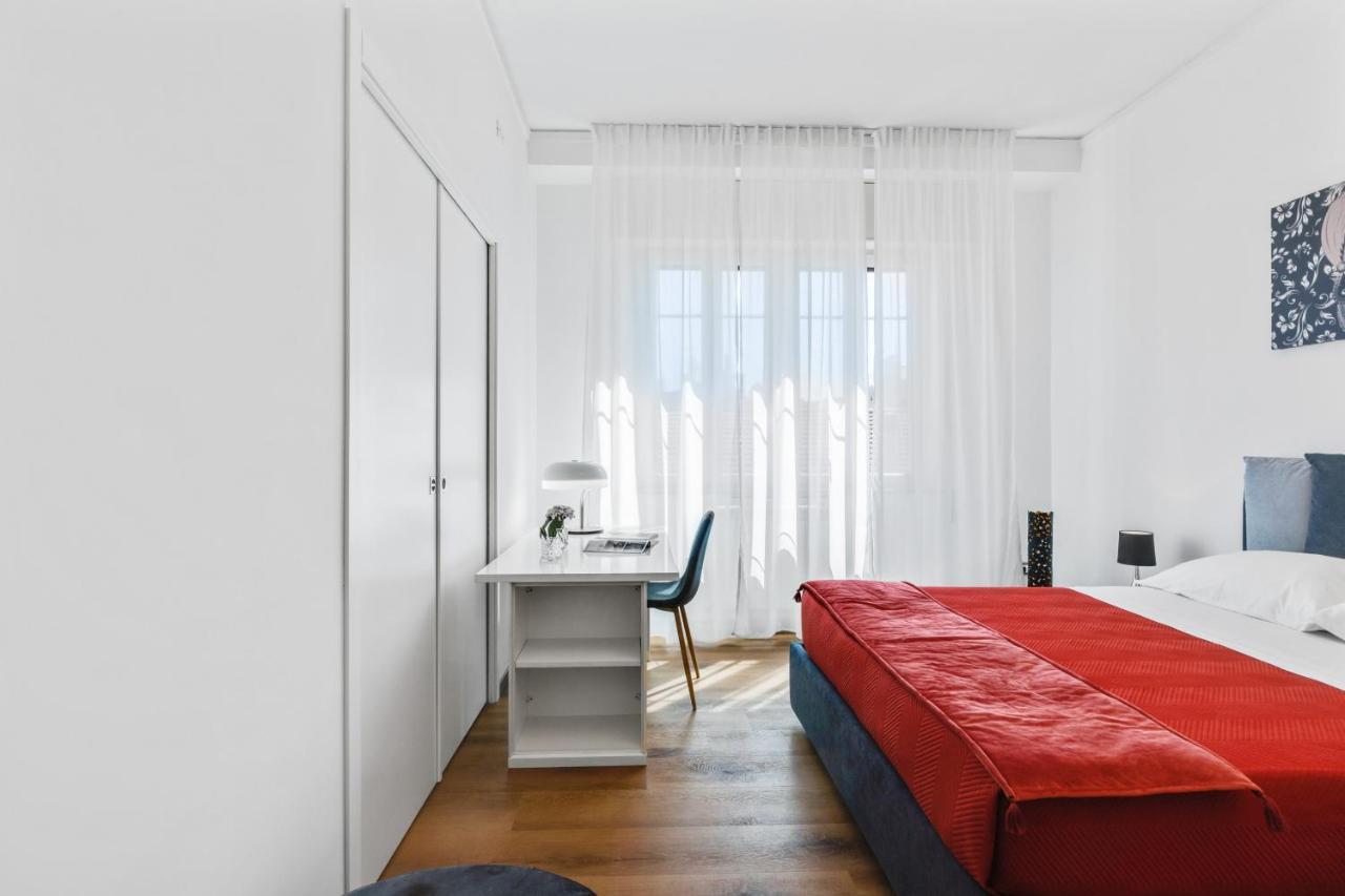 Residenza Dei Poeti - Roomy And Modern Flat باليرمو المظهر الخارجي الصورة