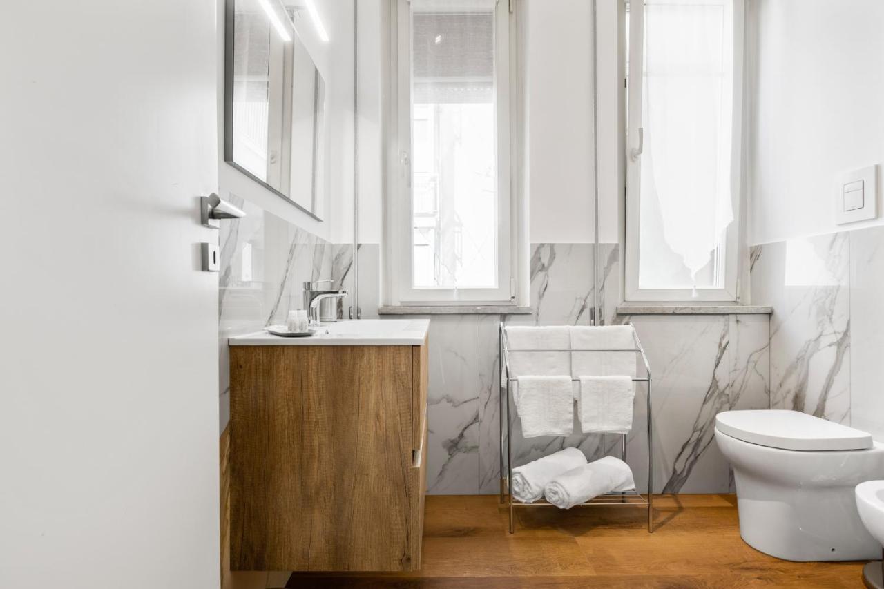 Residenza Dei Poeti - Roomy And Modern Flat باليرمو المظهر الخارجي الصورة